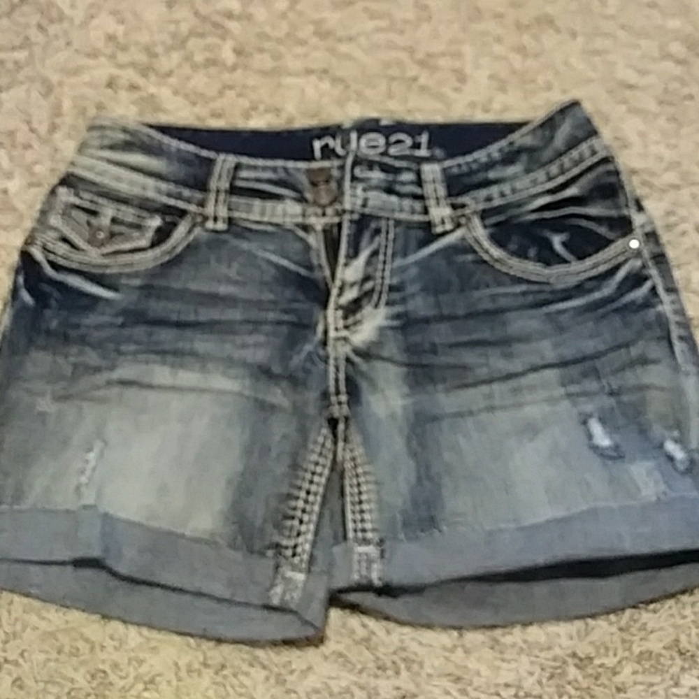 Rue 21 Jean shorts size 7/8
